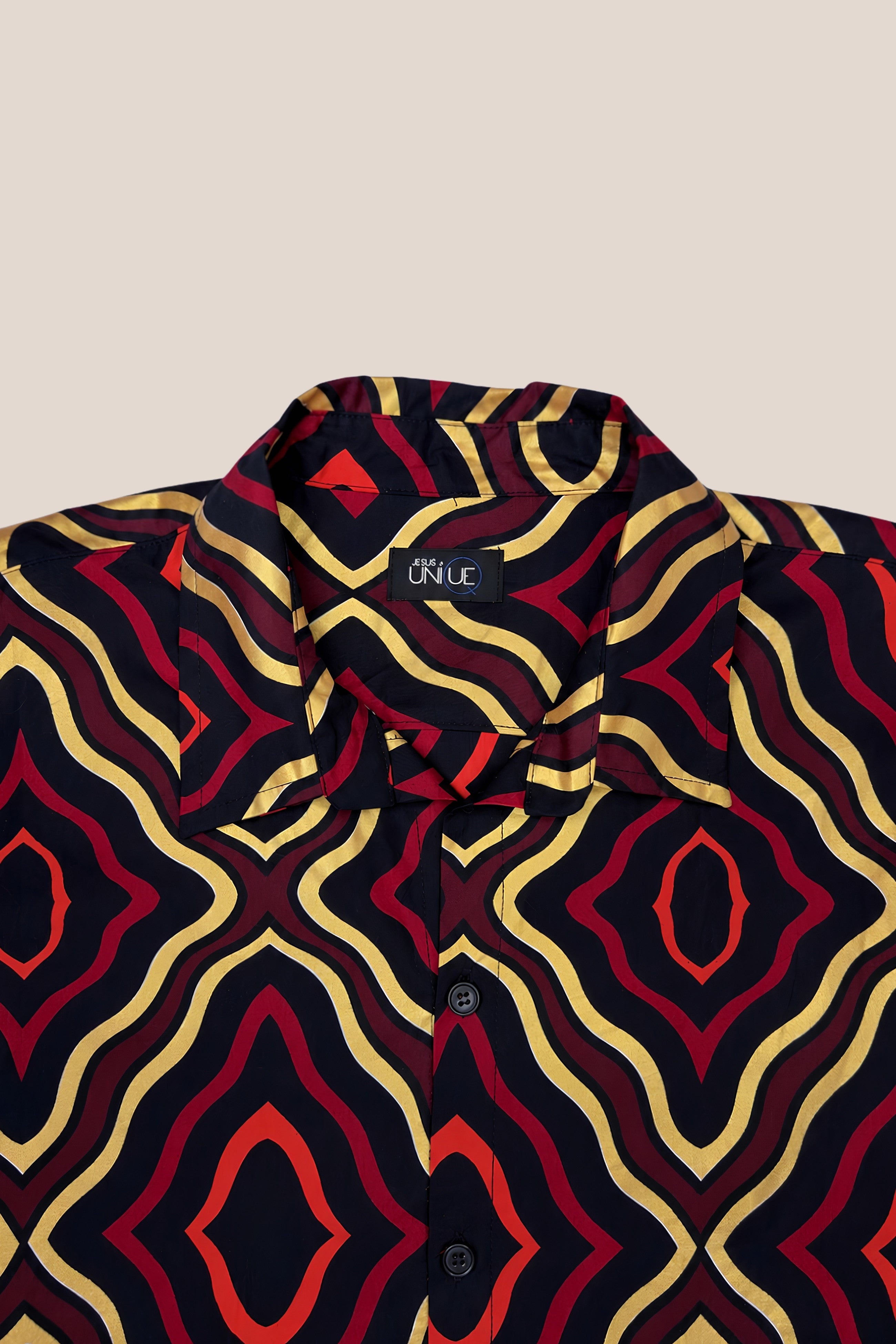 Chemise manches courtes rouge & or - détail col